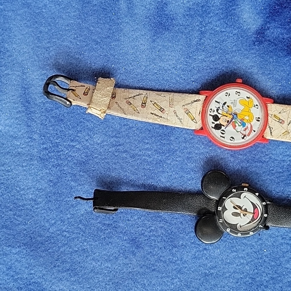 Lot of 2 Disney Watches by Lorus - Picture 3 of 5